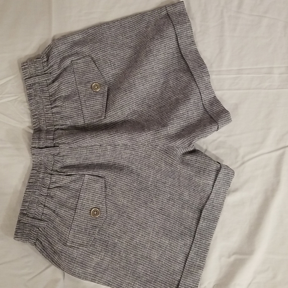 Linen Shorts - Picture 2 of 2